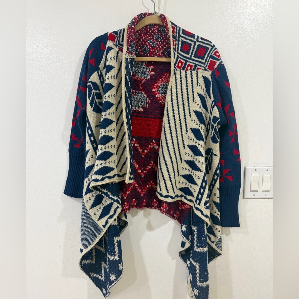 Hot & Delicious Navy and Red Geometric Cardigan